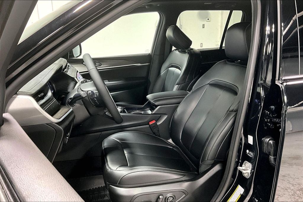 2026 Jeep Grand Cherokee GRAND CHEROKEE LIMITED 4X2