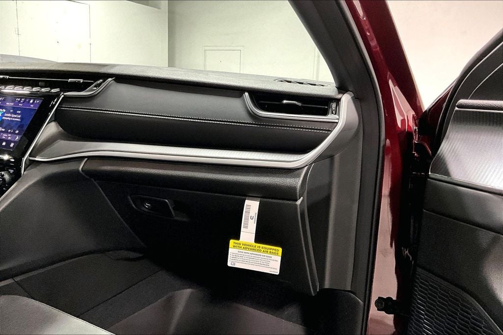 2025 Jeep Grand Cherokee GRAND CHEROKEE LAREDO X 4X4