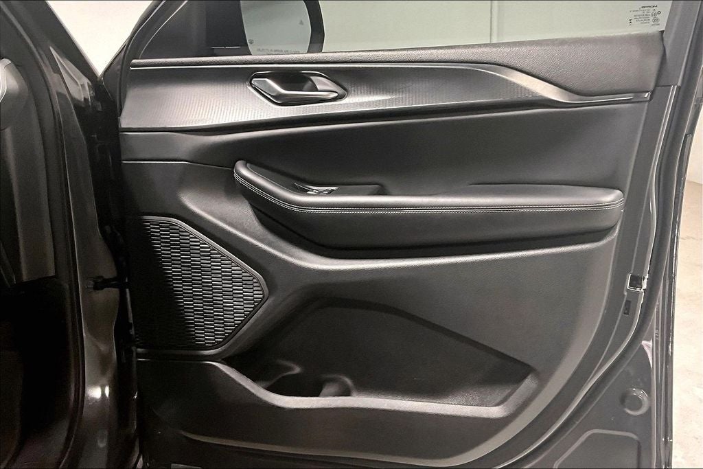 2024 Jeep Grand Cherokee Laredo 4x4