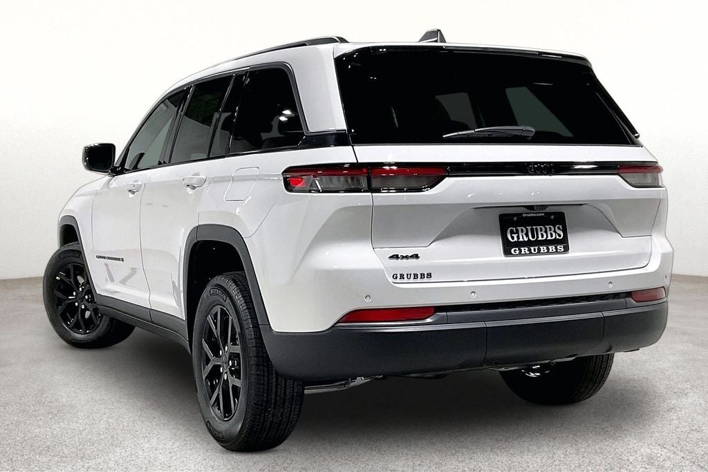 2026 Jeep Grand Cherokee GRAND CHEROKEE LAREDO ALTITUDE 4X4