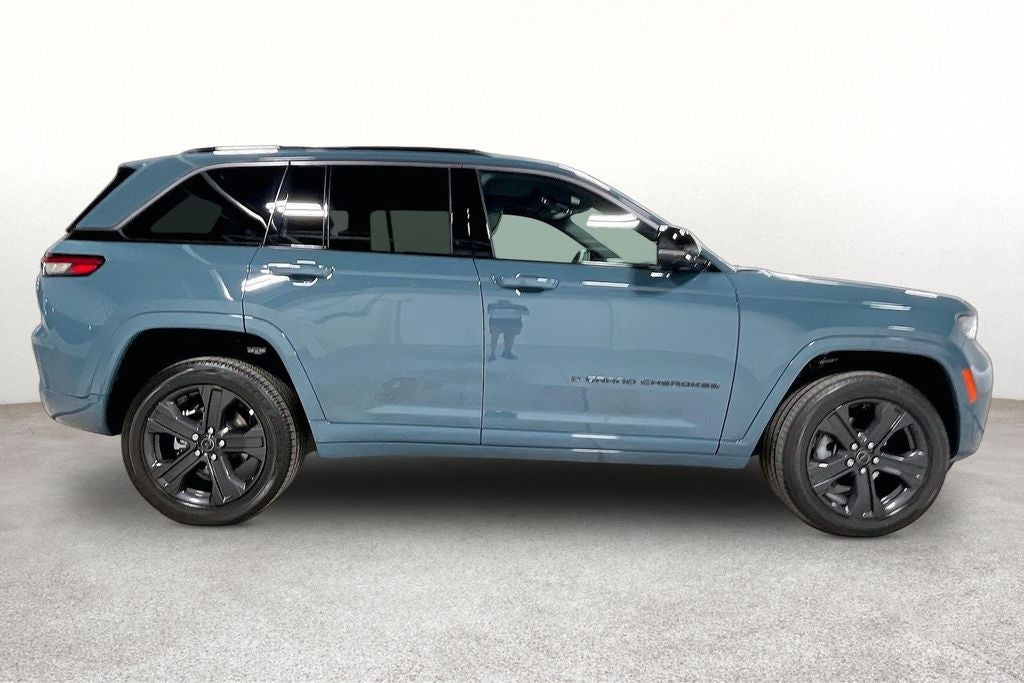 2027 Jeep Grand Cherokee GRAND CHEROKEE LIMITED RESERVE 4X4