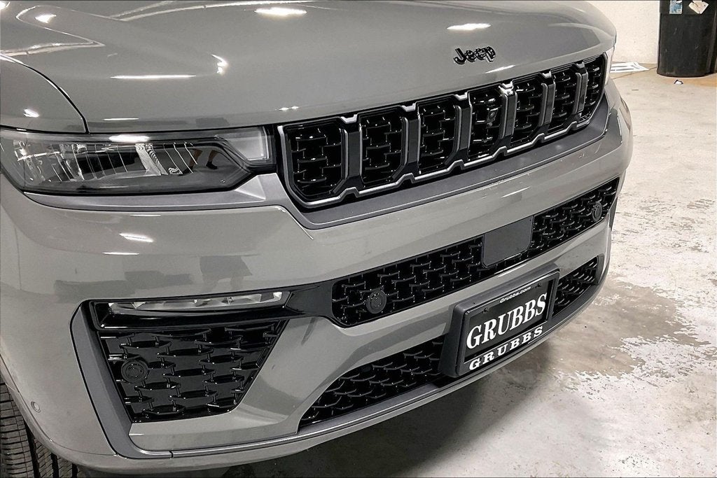 2027 Jeep Grand Cherokee GRAND CHEROKEE LIMITED RESERVE 4X4