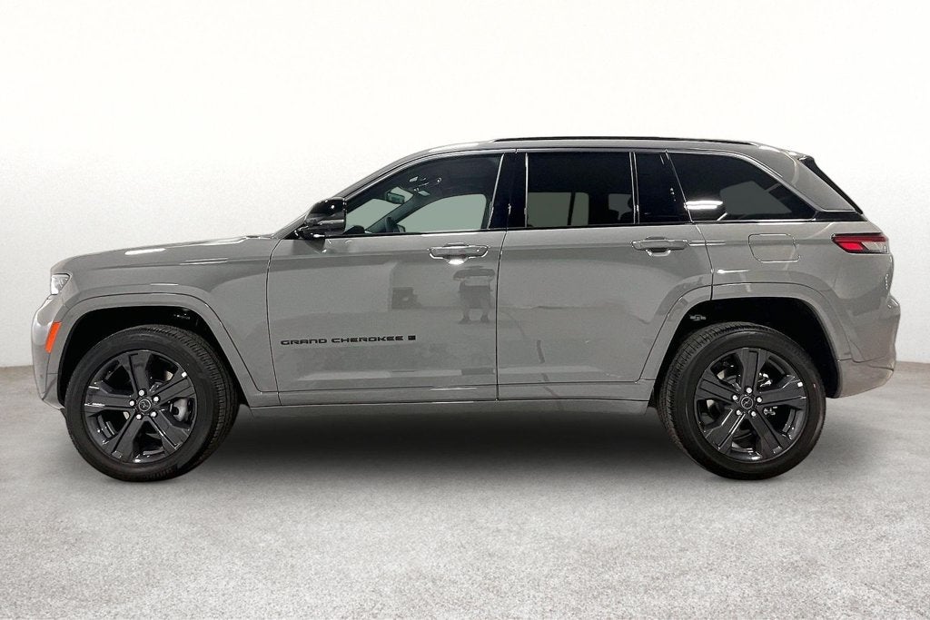 2027 Jeep Grand Cherokee GRAND CHEROKEE LIMITED RESERVE 4X4