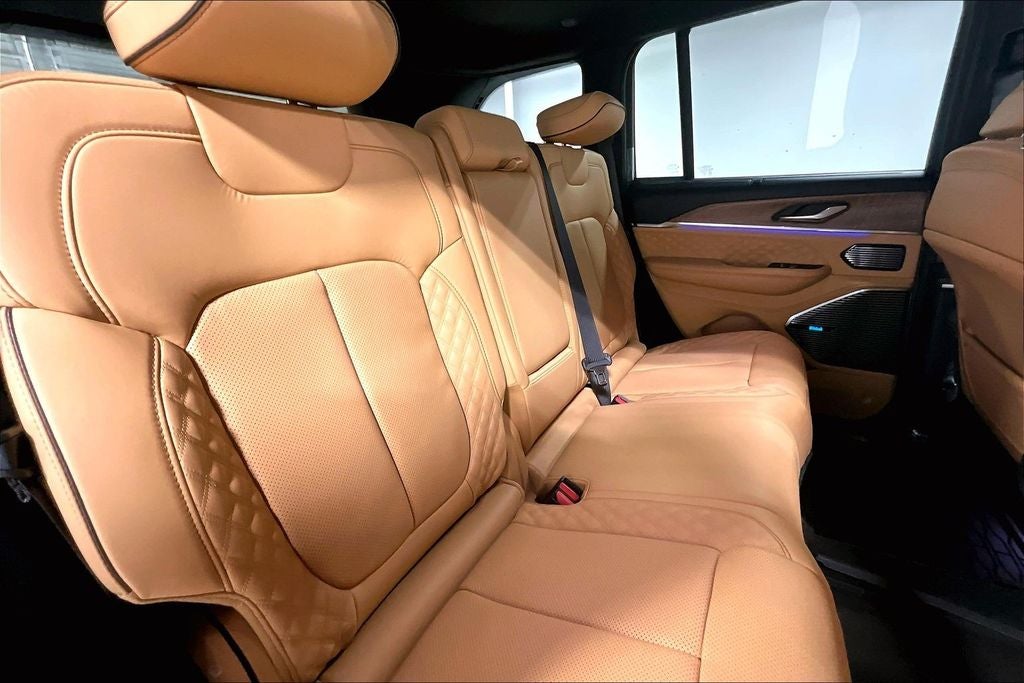 2026 Jeep Grand Cherokee GRAND CHEROKEE SUMMIT 4X4
