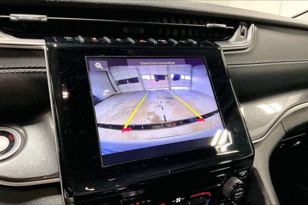 2023 Jeep Grand Cherokee L Laredo 4x2