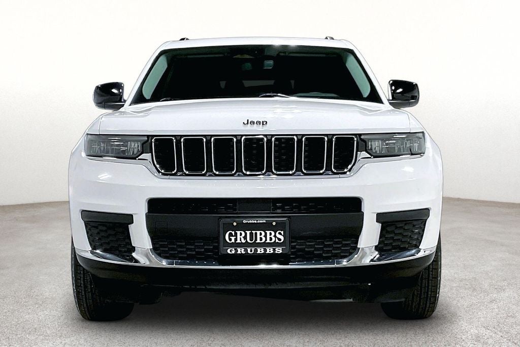 2023 Jeep Grand Cherokee L Laredo 4x2