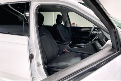 2023 Jeep Grand Cherokee L Laredo 4x2