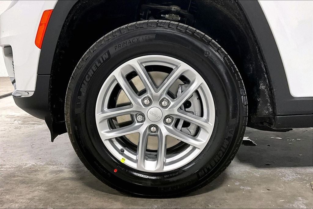 2026 Jeep Grand Cherokee GRAND CHEROKEE L LAREDO X 4X2