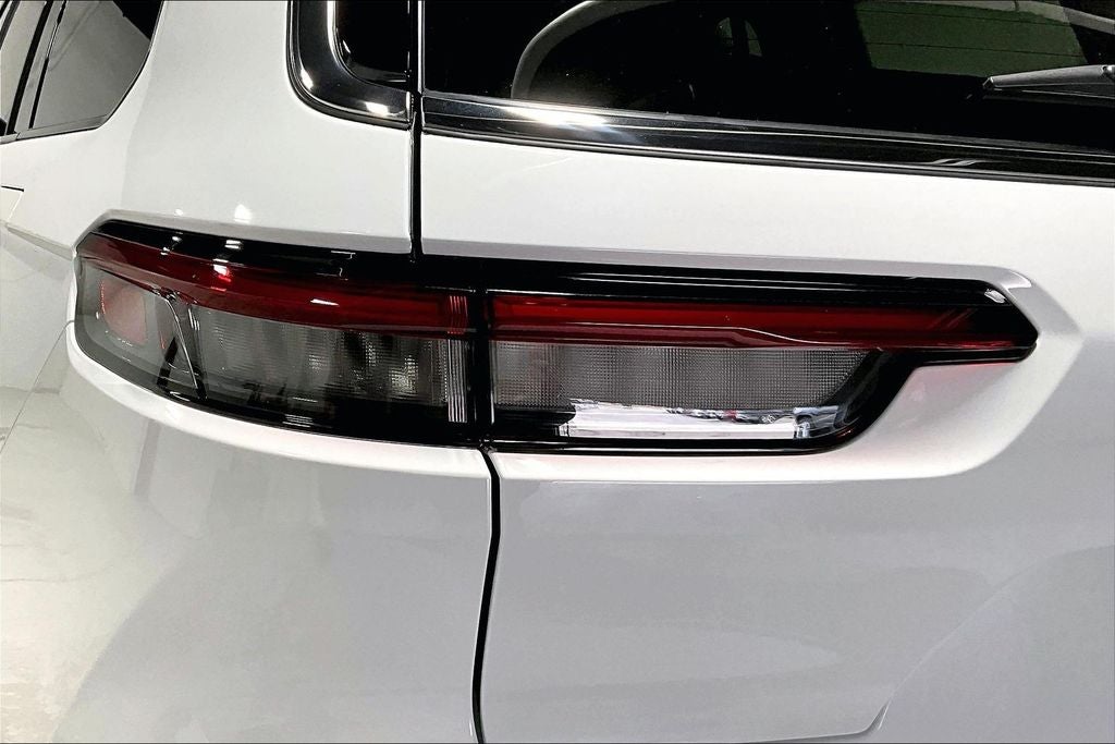 2026 Jeep Grand Cherokee GRAND CHEROKEE L LAREDO X 4X2