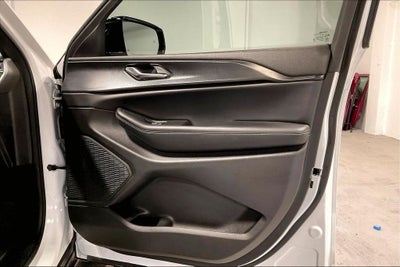 2025 Jeep Grand Cherokee L Altitude X 4x2