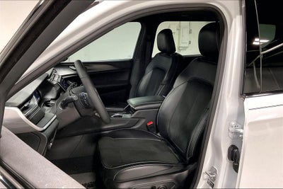 2025 Jeep Grand Cherokee L Altitude X 4x2