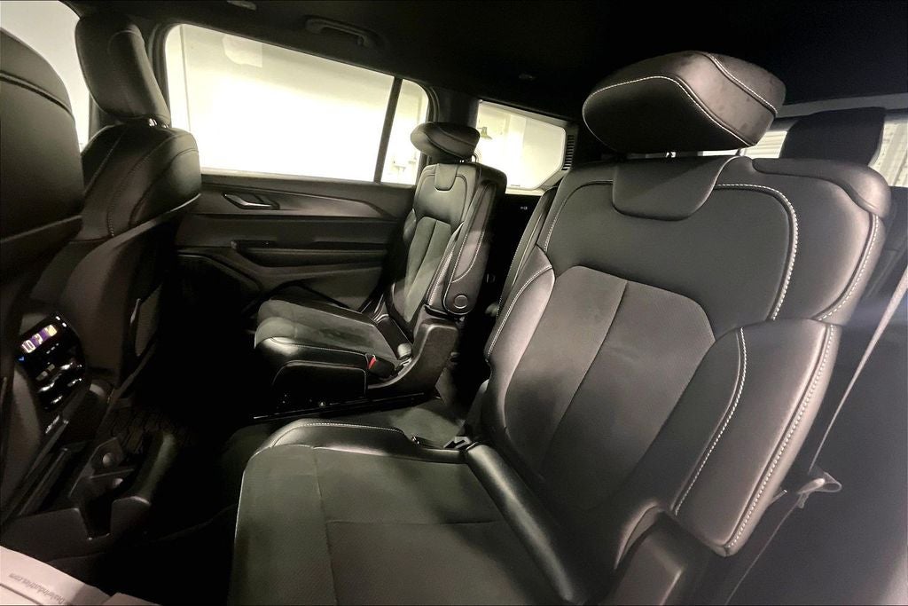 2025 Jeep Grand Cherokee L Altitude X 4x2