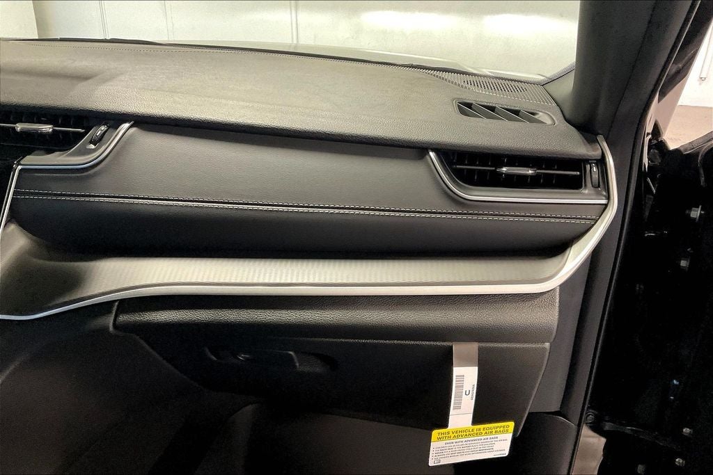 2025 Jeep Grand Cherokee GRAND CHEROKEE L ALTITUDE X 4X2