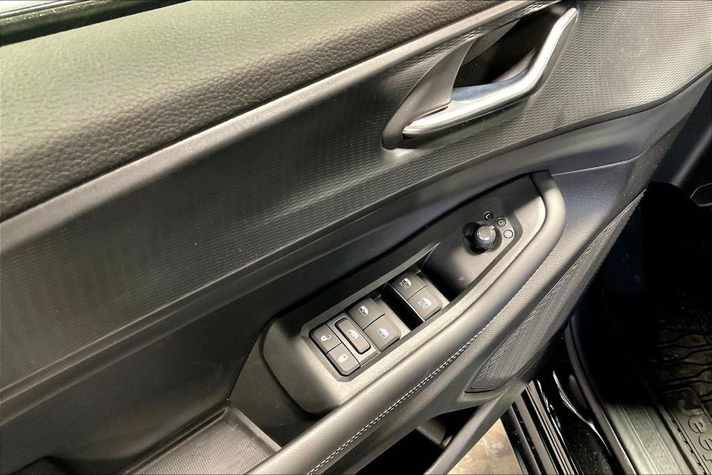 2025 Jeep Grand Cherokee GRAND CHEROKEE L ALTITUDE X 4X2