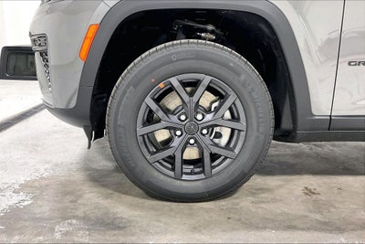 2027 Jeep Grand Cherokee GRAND CHEROKEE L LAREDO ALTITUDE 4X2