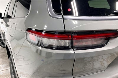2027 Jeep Grand Cherokee GRAND CHEROKEE L LAREDO ALTITUDE 4X2