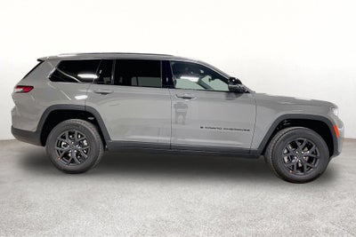 2027 Jeep Grand Cherokee GRAND CHEROKEE L LAREDO ALTITUDE 4X2