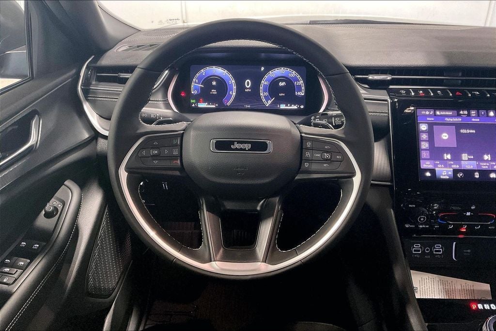 2025 Jeep Grand Cherokee GRAND CHEROKEE L LAREDO X 4X4