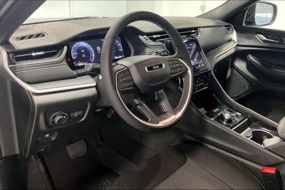 2025 Jeep Grand Cherokee GRAND CHEROKEE L LAREDO X 4X4