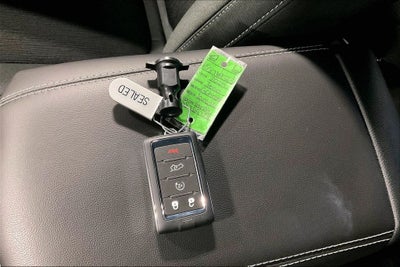 2025 Jeep Grand Cherokee GRAND CHEROKEE L LAREDO X 4X4