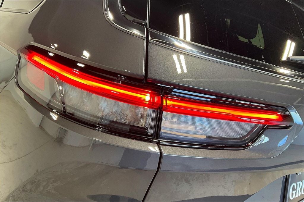 2025 Jeep Grand Cherokee GRAND CHEROKEE L LAREDO X 4X4