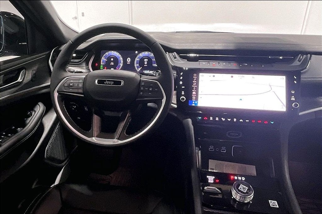2027 Jeep Grand Cherokee GRAND CHEROKEE L LIMITED RESERVE 4X4