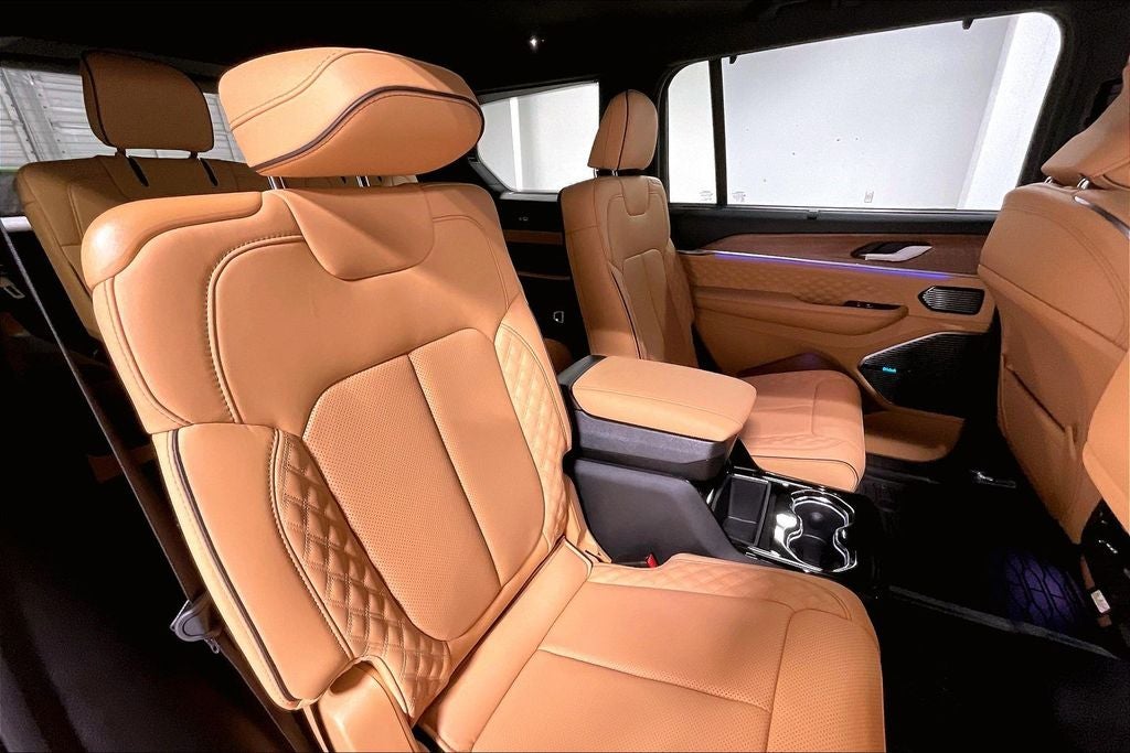 2026 Jeep Grand Cherokee GRAND CHEROKEE L SUMMIT 4X4