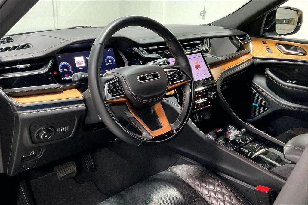 2022 Jeep Grand Cherokee L Summit Reserve 4x4