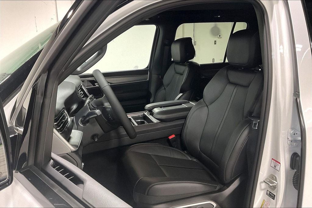 2026 Jeep Grand Wagoneer GRAND WAGONEER UPLAND 4X4
