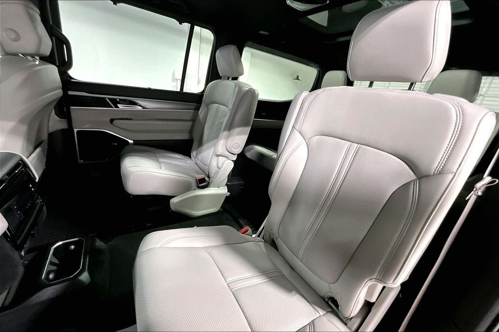 2026 Jeep Grand Wagoneer GRAND WAGONEER LIMITED RESERVE 4X4