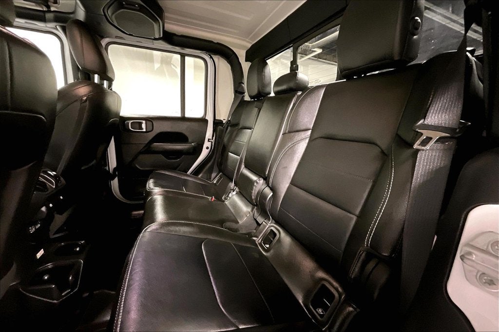 2023 Jeep Gladiator Overland 4x4