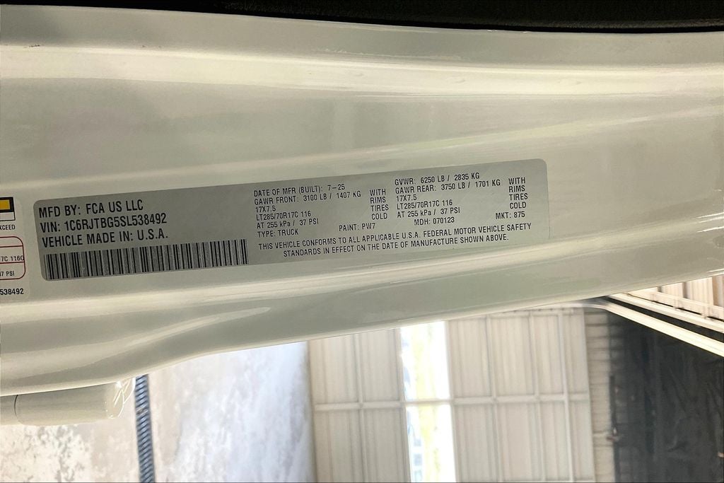 2025 Jeep Gladiator GLADIATOR RUBICON X 4X4