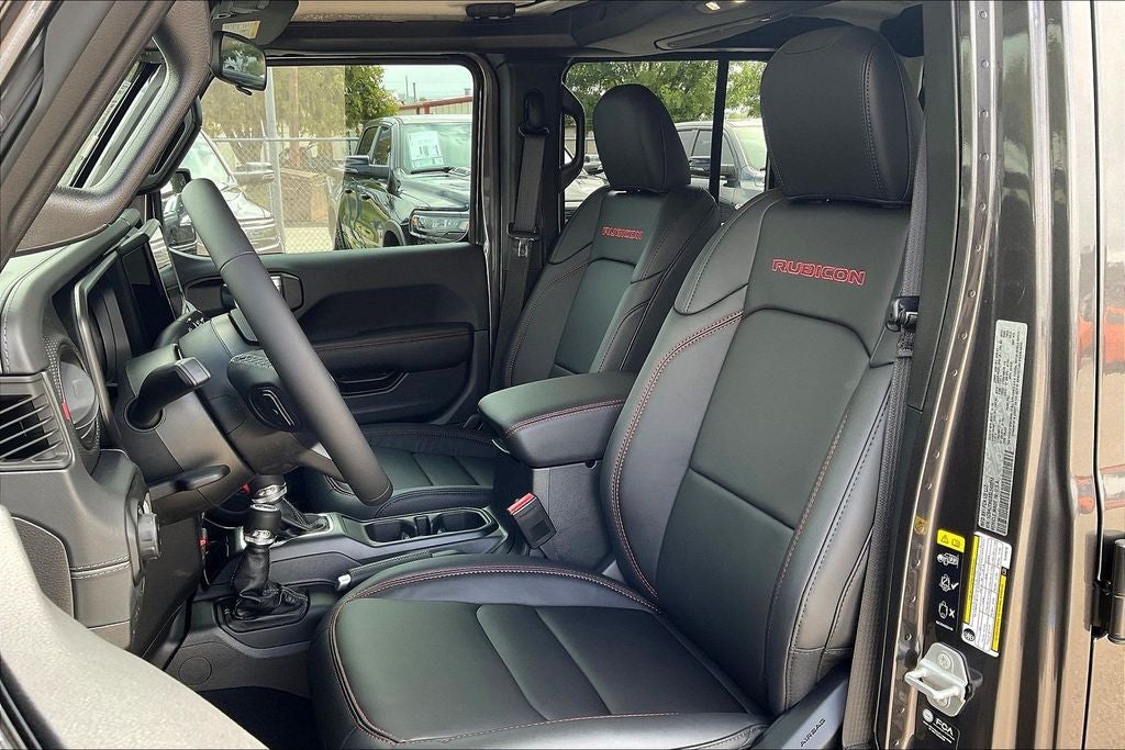 2025 Jeep Gladiator GLADIATOR RUBICON 4X4