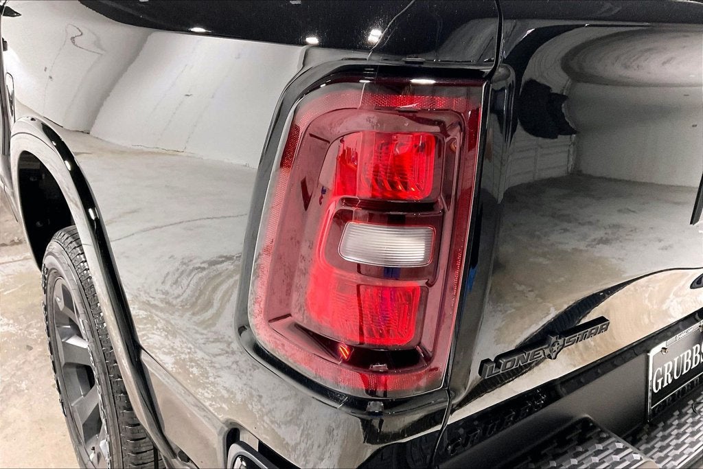 2027 RAM Ram 1500 RAM 1500 LONE STAR CREW CAB 4X2 5'7' BOX