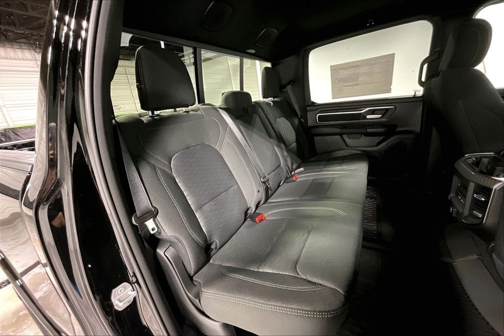 2027 RAM Ram 1500 RAM 1500 LONE STAR CREW CAB 4X2 5'7' BOX