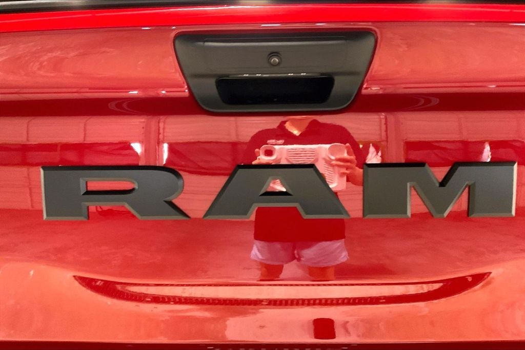 2026 RAM Ram 1500 RAM 1500 EXPRESS CREW CAB 4X4 5'7' BOX