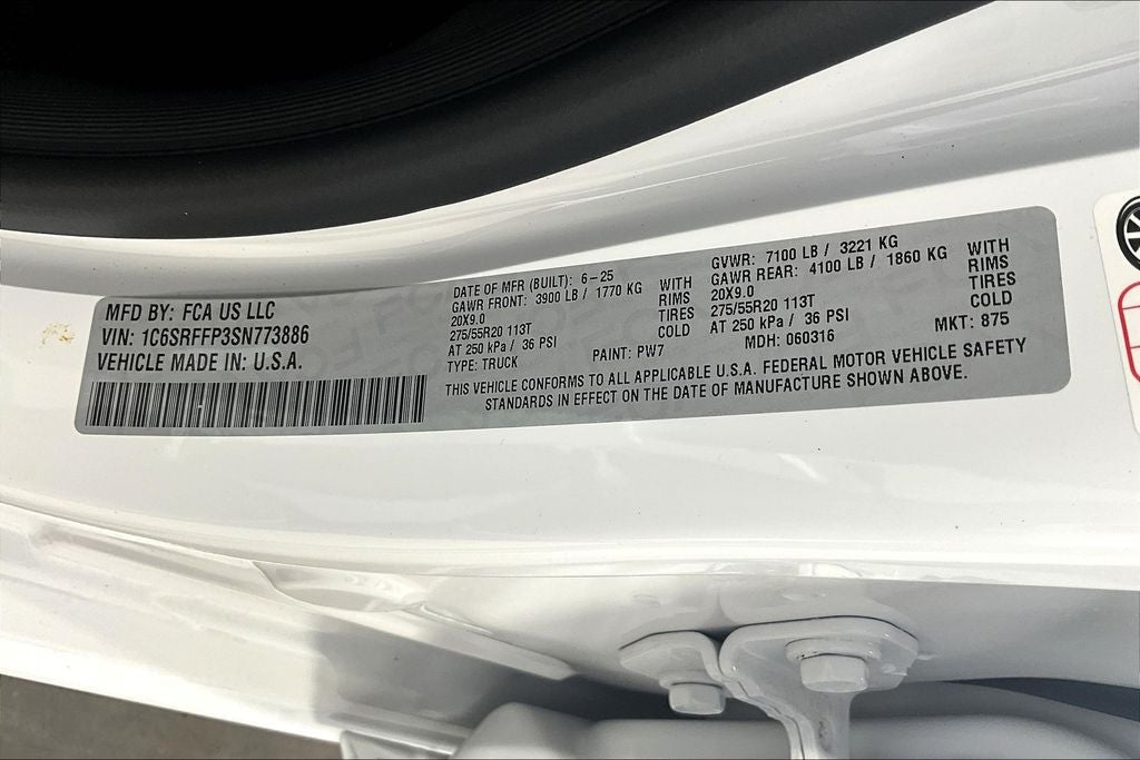 2025 RAM Ram 1500 RAM 1500 BIG HORN CREW CAB 4X4 5'7' BOX