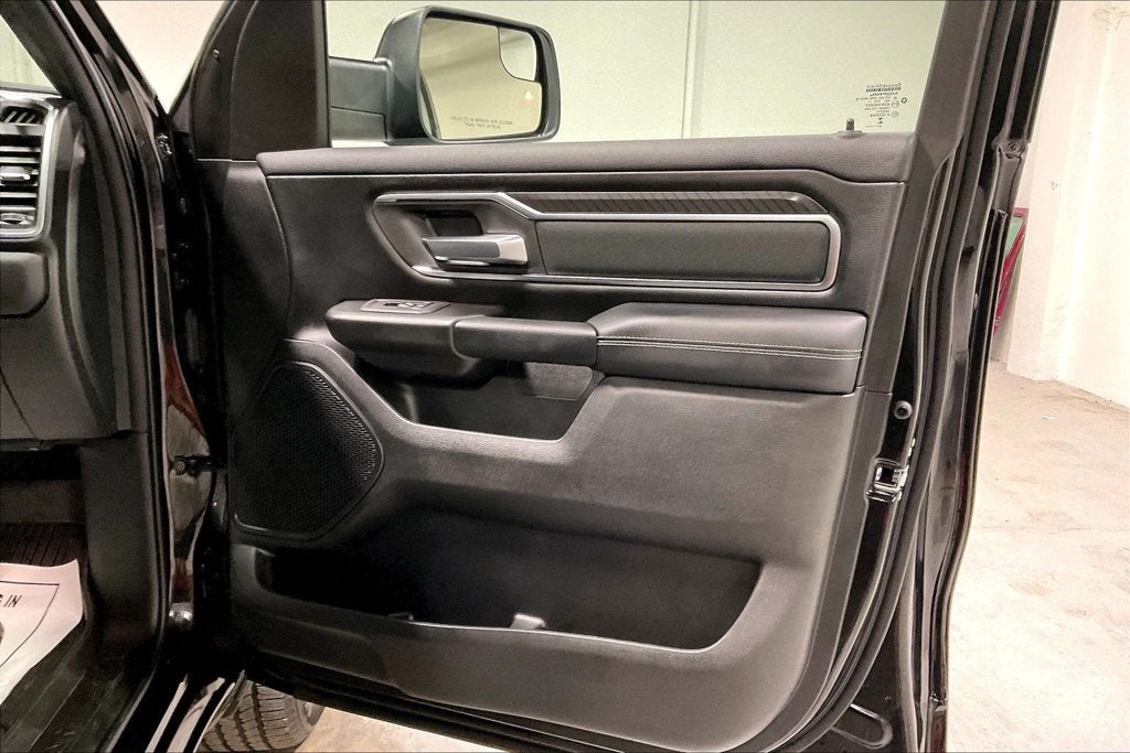 2027 RAM Ram 1500 RAM 1500 LONE STAR CREW CAB 4X4 5'7' BOX