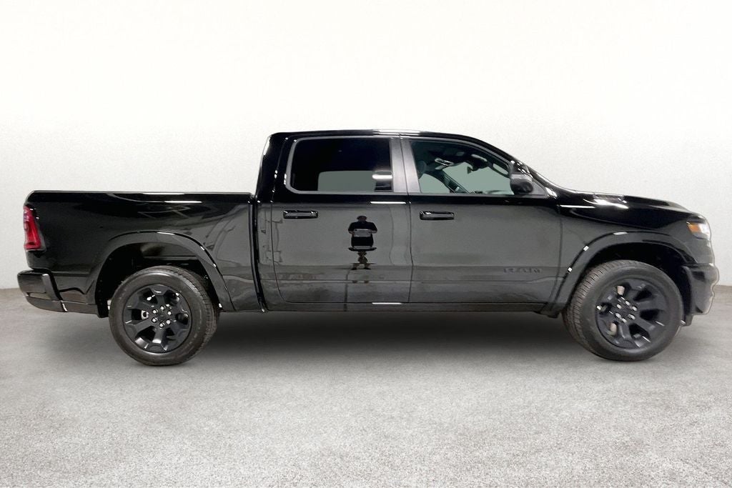 2027 RAM Ram 1500 RAM 1500 LONE STAR CREW CAB 4X4 5'7' BOX