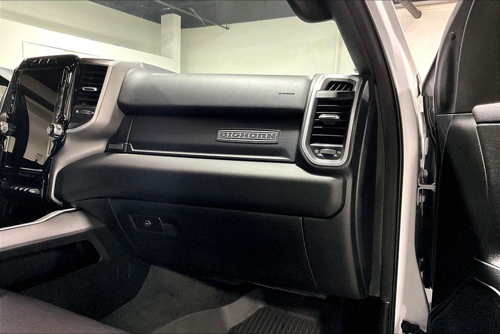 2022 RAM 1500 Big Horn Crew Cab 4x4 5'7' Box