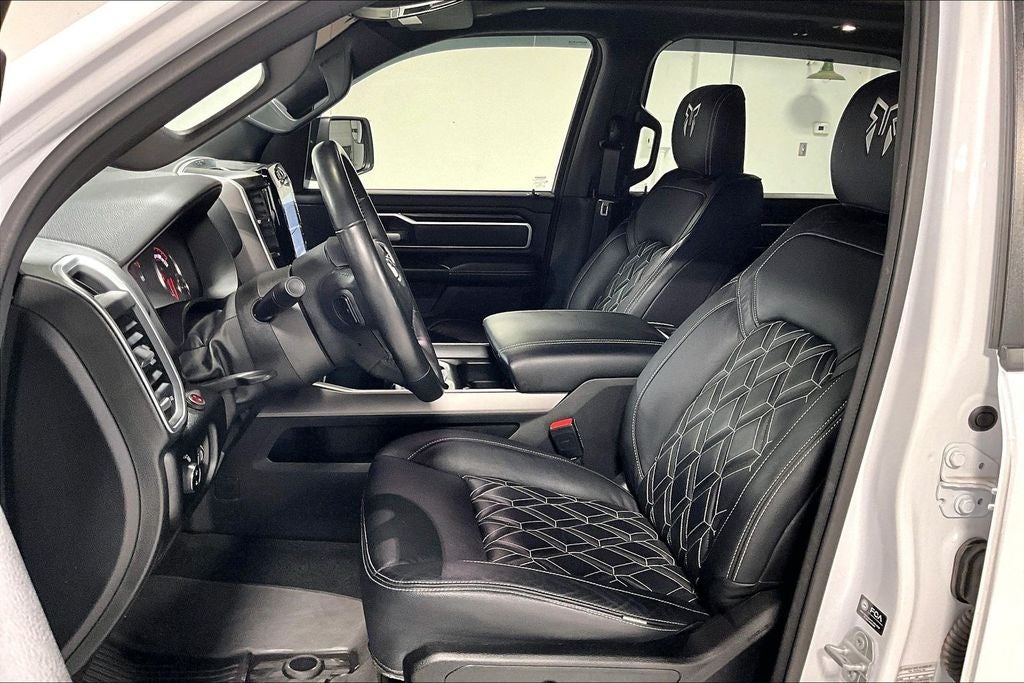 2022 RAM 1500 Big Horn Crew Cab 4x4 5'7' Box