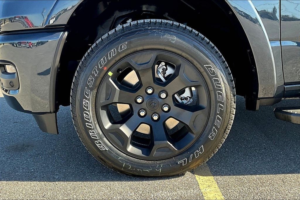 2026 RAM Ram 1500 RAM 1500 LONE STAR CREW CAB 4X4 5'7' BOX