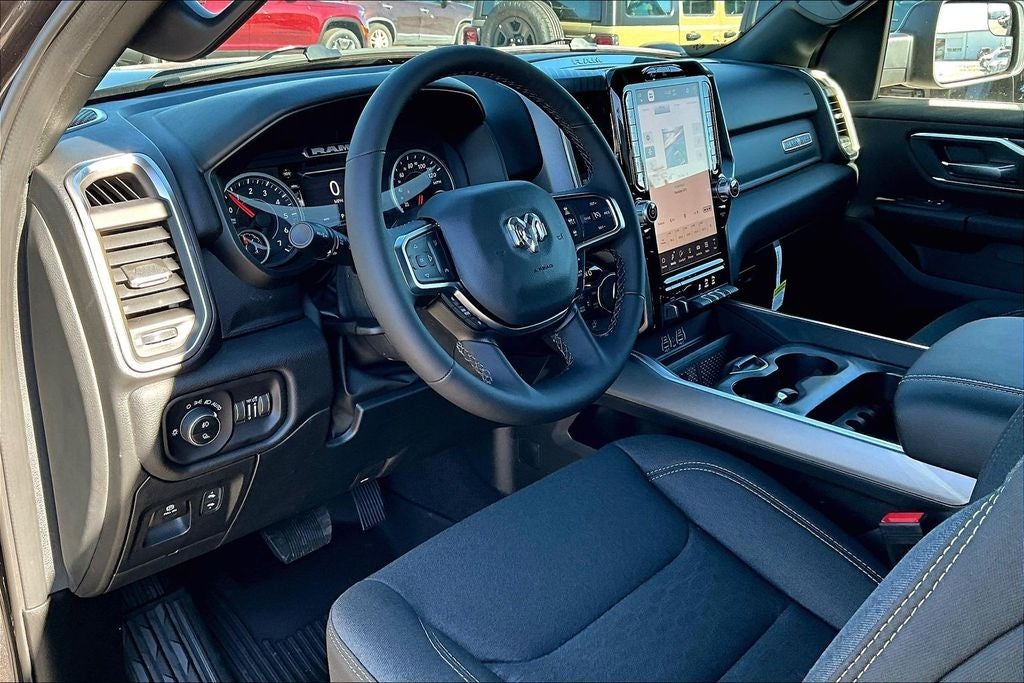 2026 RAM Ram 1500 RAM 1500 LONE STAR CREW CAB 4X4 5'7' BOX