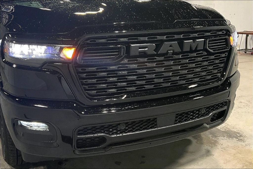 2026 RAM Ram 1500 RAM 1500 LONE STAR CREW CAB 4X4 5'7' BOX