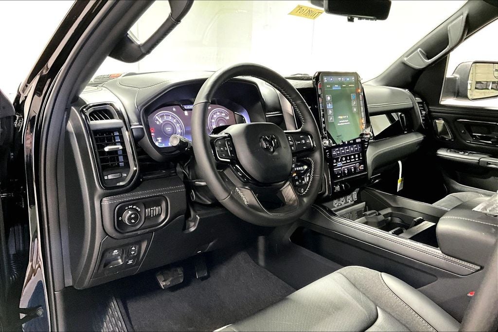 2026 RAM Ram 1500 RAM 1500 LIMITED CREW CAB 4X4 5'7' BOX