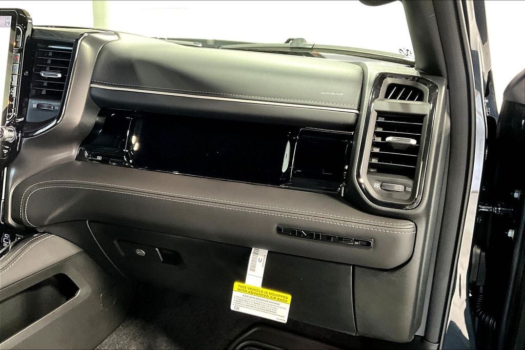 2026 RAM Ram 1500 RAM 1500 LIMITED CREW CAB 4X4 5'7' BOX