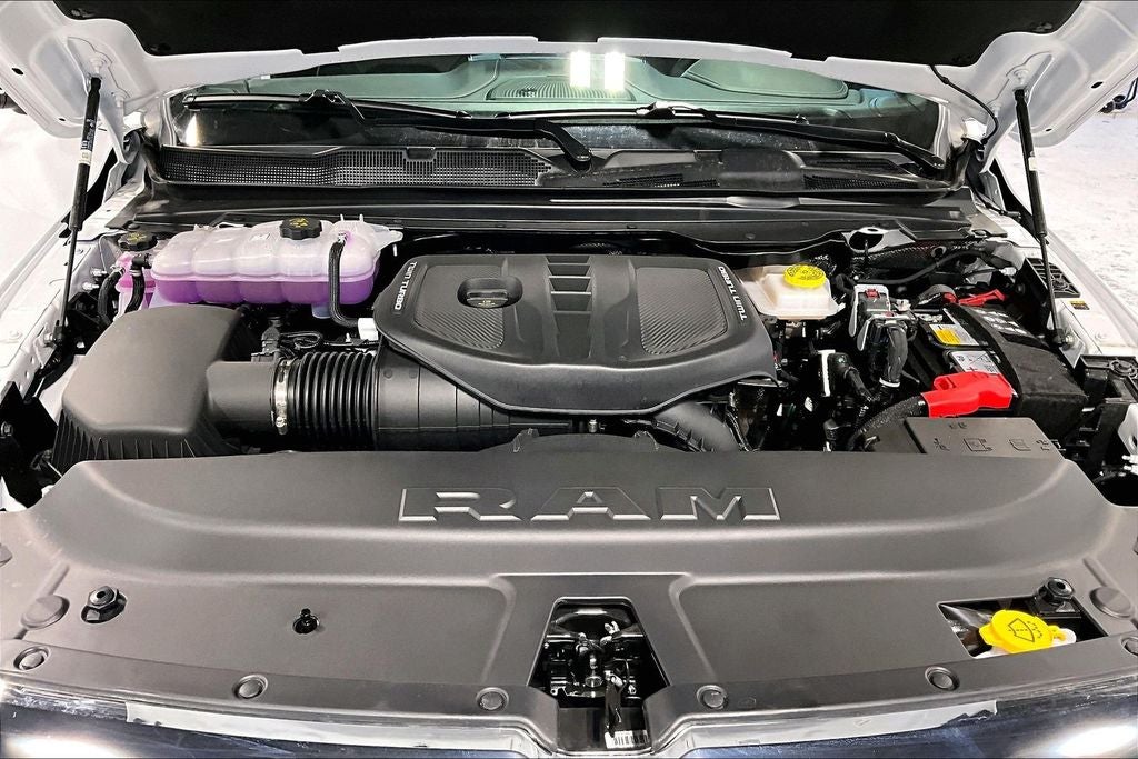 2026 RAM Ram 1500 RAM 1500 LIMITED CREW CAB 4X4 5'7' BOX