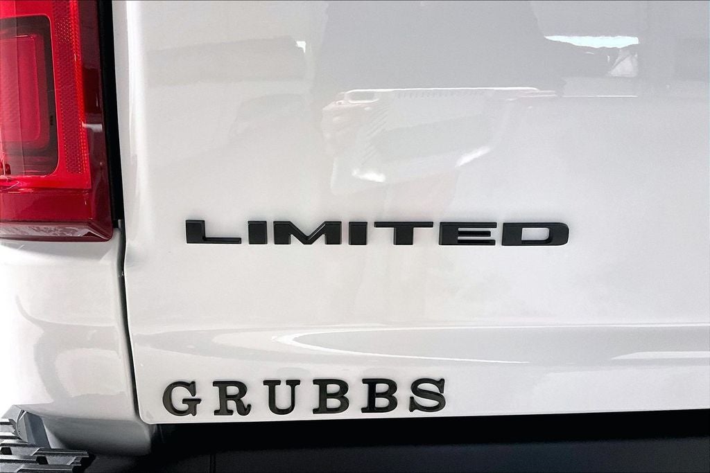 2026 RAM Ram 1500 RAM 1500 LIMITED CREW CAB 4X4 5'7' BOX