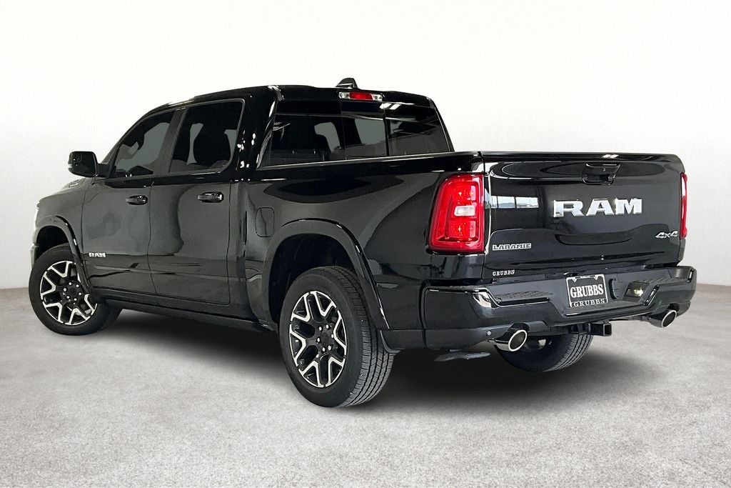2025 RAM Ram 1500 RAM 1500 LARAMIE CREW CAB 4X4 5'7' BOX