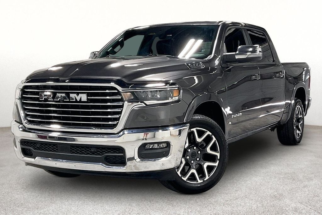 2026 RAM 1500 Laramie Crew Cab 4x4 5'7' Box